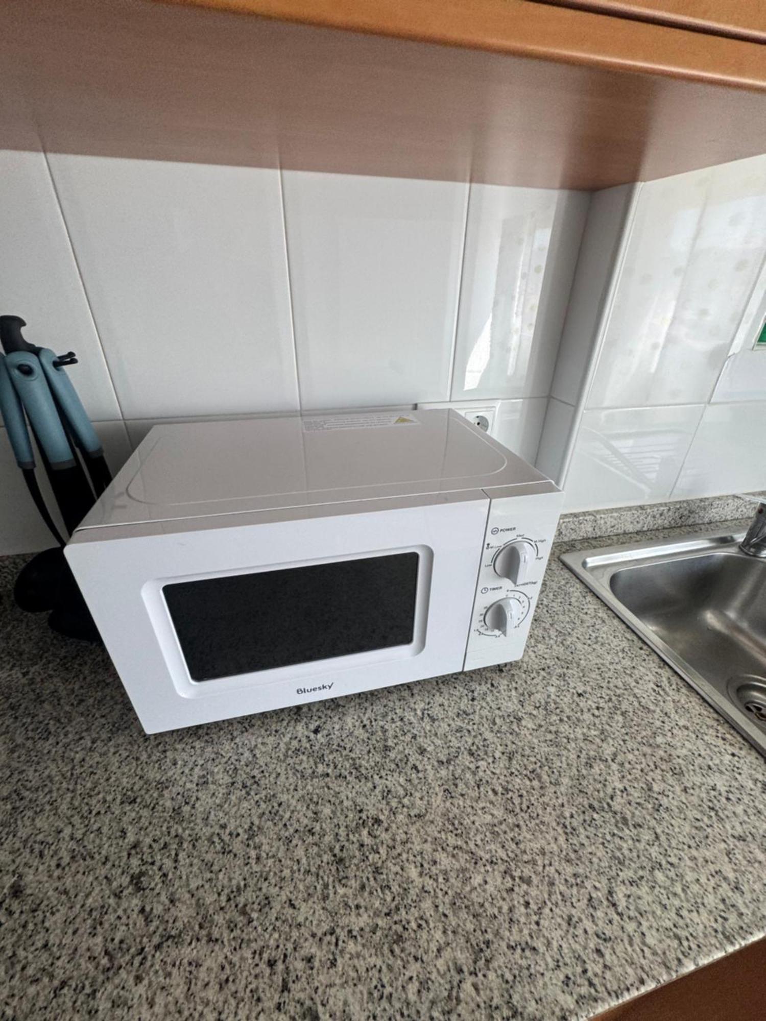 Apartamento Grao Playa Gandia capacidad 6-7 personas Invitamos a los jóvenes! 5to sin ascensor Exterior foto